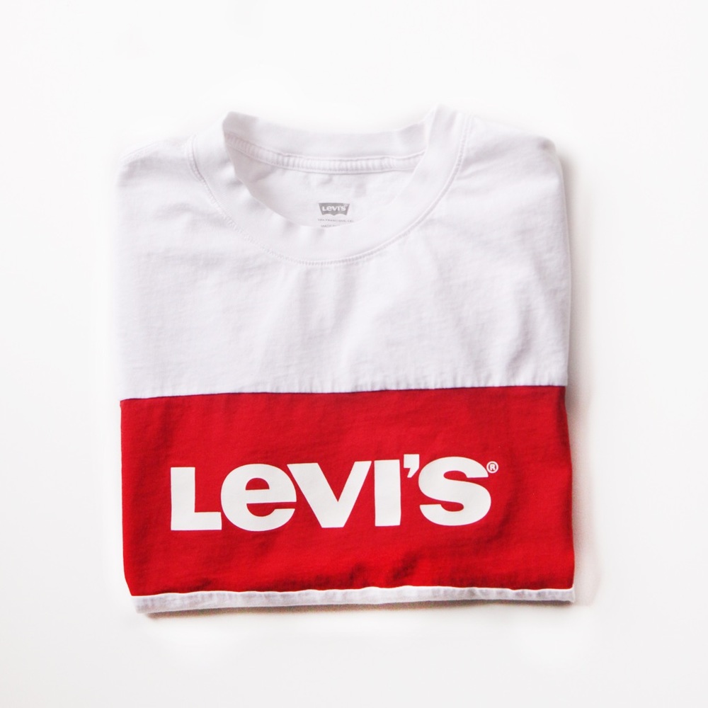 Levi’s Logo Crop Top